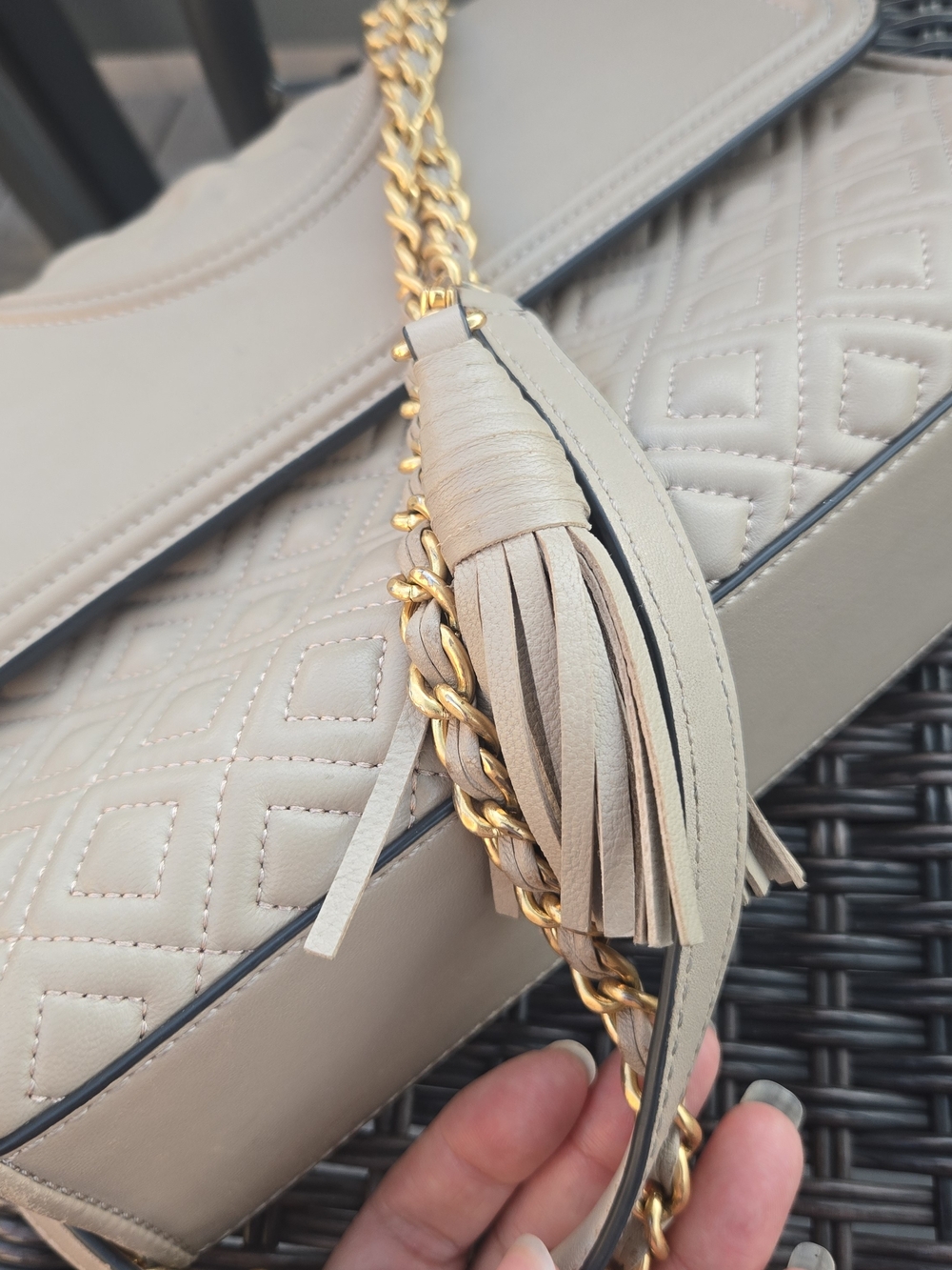 Tory Burch Beige Quilted Leather Chain Shoulder Bag - Picture 17 of 17